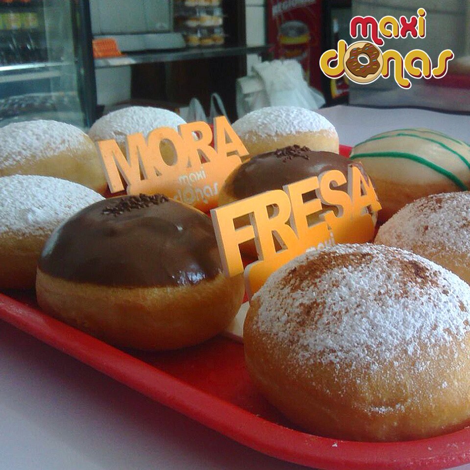 MaxiDonas_ve's tweet photo. 🍓😝 Frelicidad es: Pasar tu fin de semana enaMORAdo 🍇😍🍩😋
#NoSonDonasSonMaxiDonas
#MaxiDonas
#MaxiSabado https://t.co/j0JemmrFCr
