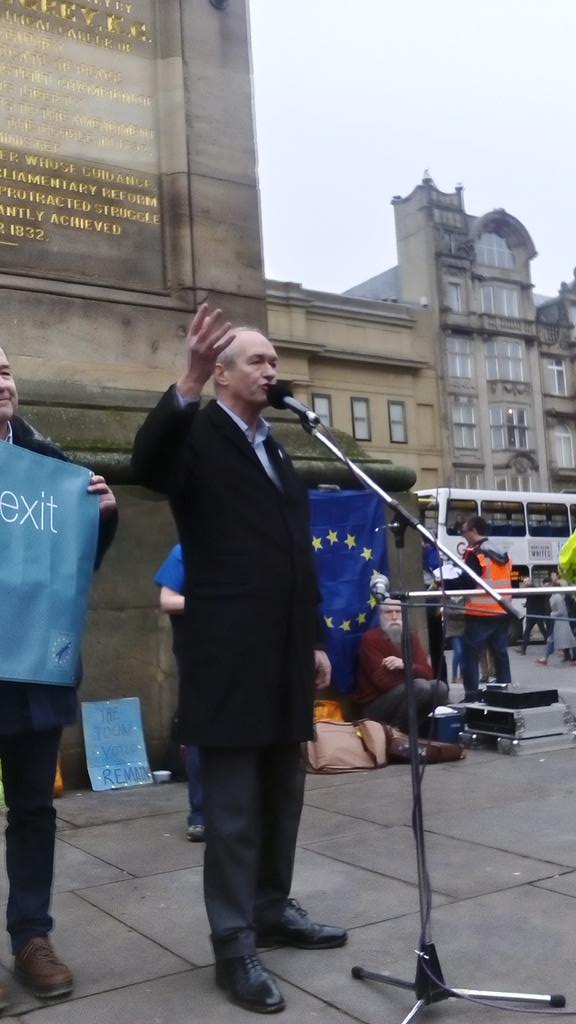 NE4EU's tweet photo. The north east really delivered today. Over 700 marched for Europe this afternoon and made it very clear that we are proud Europeans. https://t.co/3fqMMEHWOB