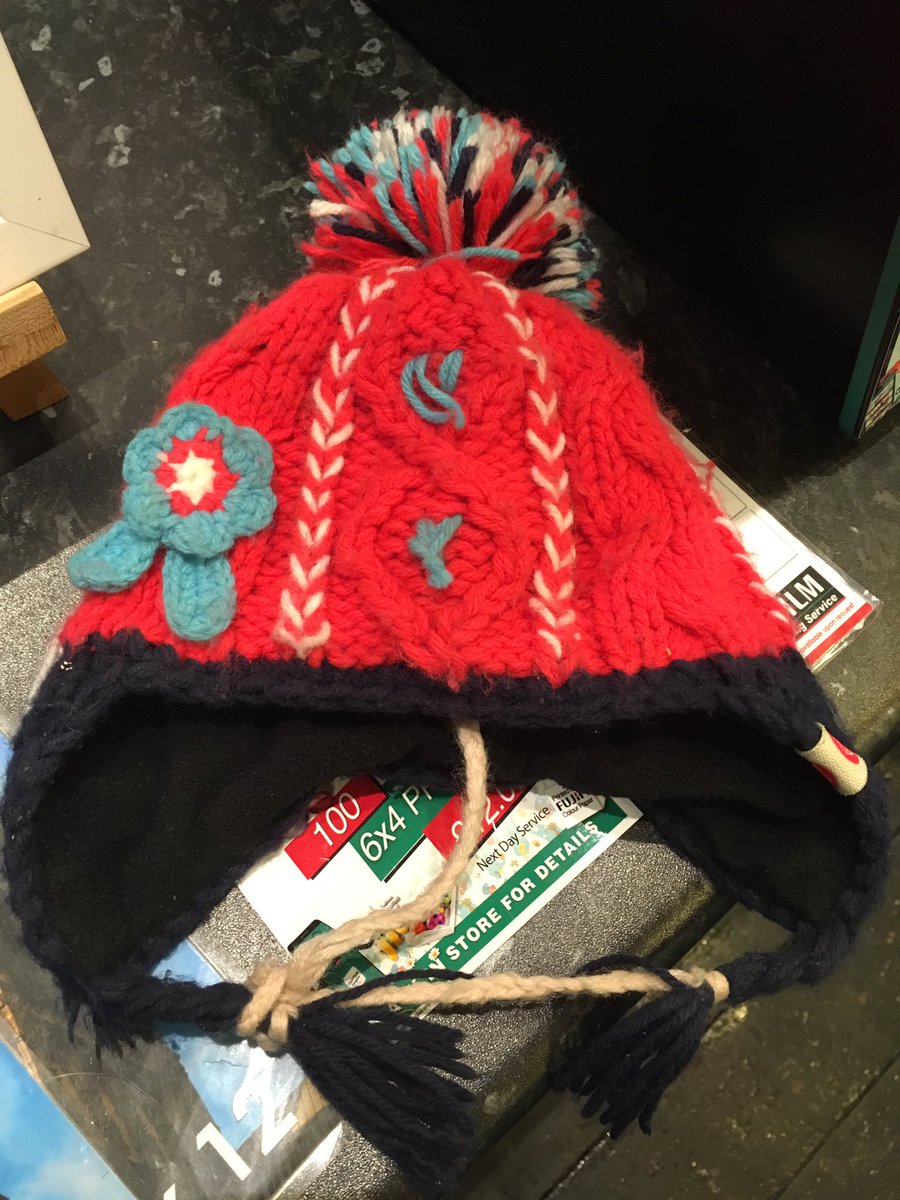 A little visitor to our store today has forgot their hat! If you could RT and help find its owner please #Lincsconnect