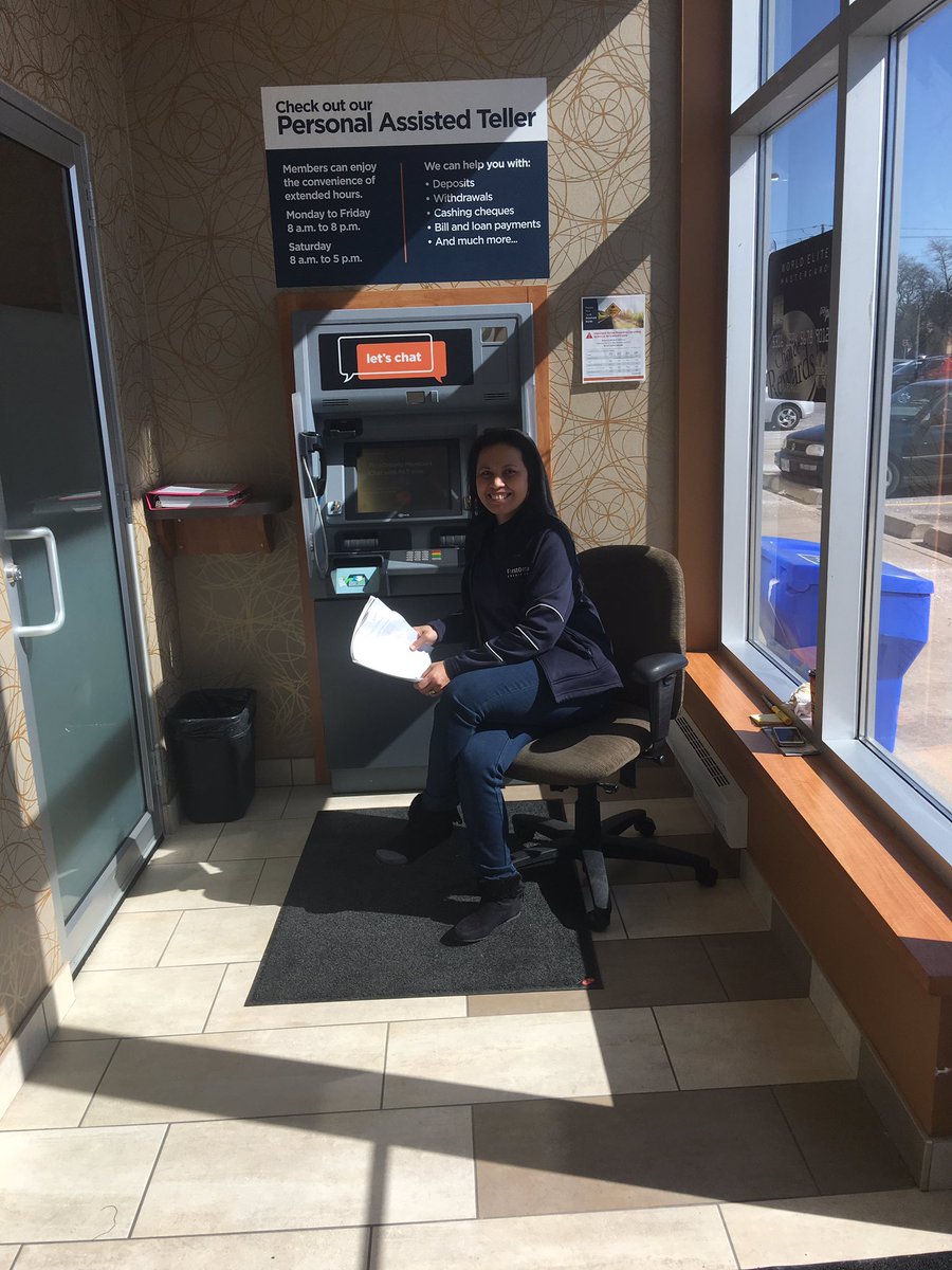 jplenzick's tweet photo. Our team at #ScottSt lobbying for our closure for our new banking system! @FirstOntarioCU #changeisgood https://t.co/AYWOYQtSjt