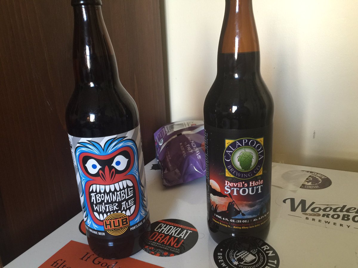 CLTbeerlife's tweet photo. Beer is the best gift. Can't wait to check these bad boys out. @HopworksBeer @DrinkCalapooia https://t.co/MTGSck8wmy