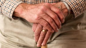 Survey: Half of aging in place #Seniors believe #Wearables will improve home care telus.my/Hv5y3i