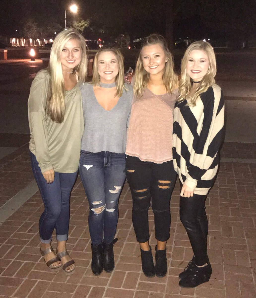 ⋆ kaylee ⋆ tweet media