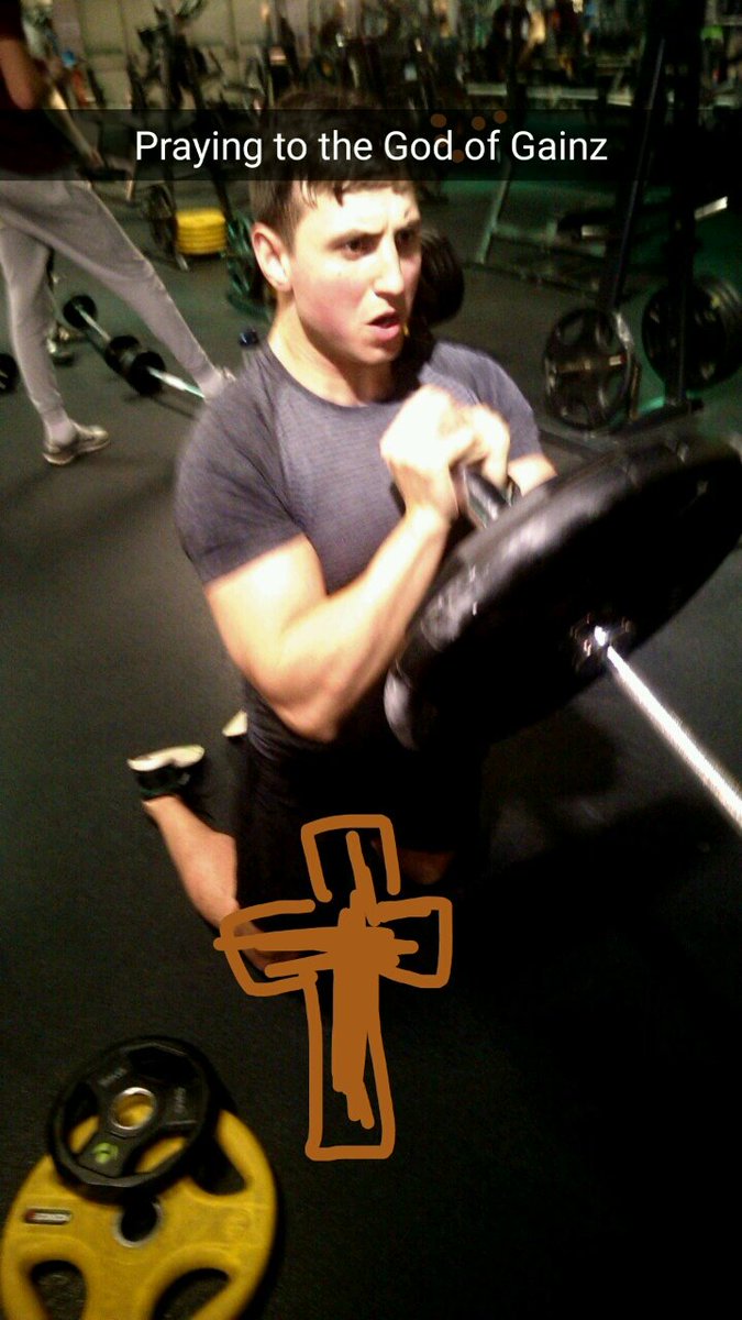 DrummerOzzy's tweet photo. @CalumvonMoger my #gympartner @JackManuel93 is following your example @DWGymGroup !! #gainz #pecs #pecs2017 #religious #merthyr https://t.co/1tTURX72md