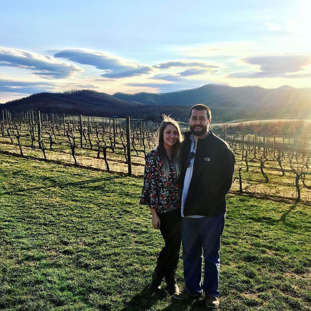 Besides my crazy flyaways, I think this picture is pretty cute ❤ ift.tt/2lJOOX3