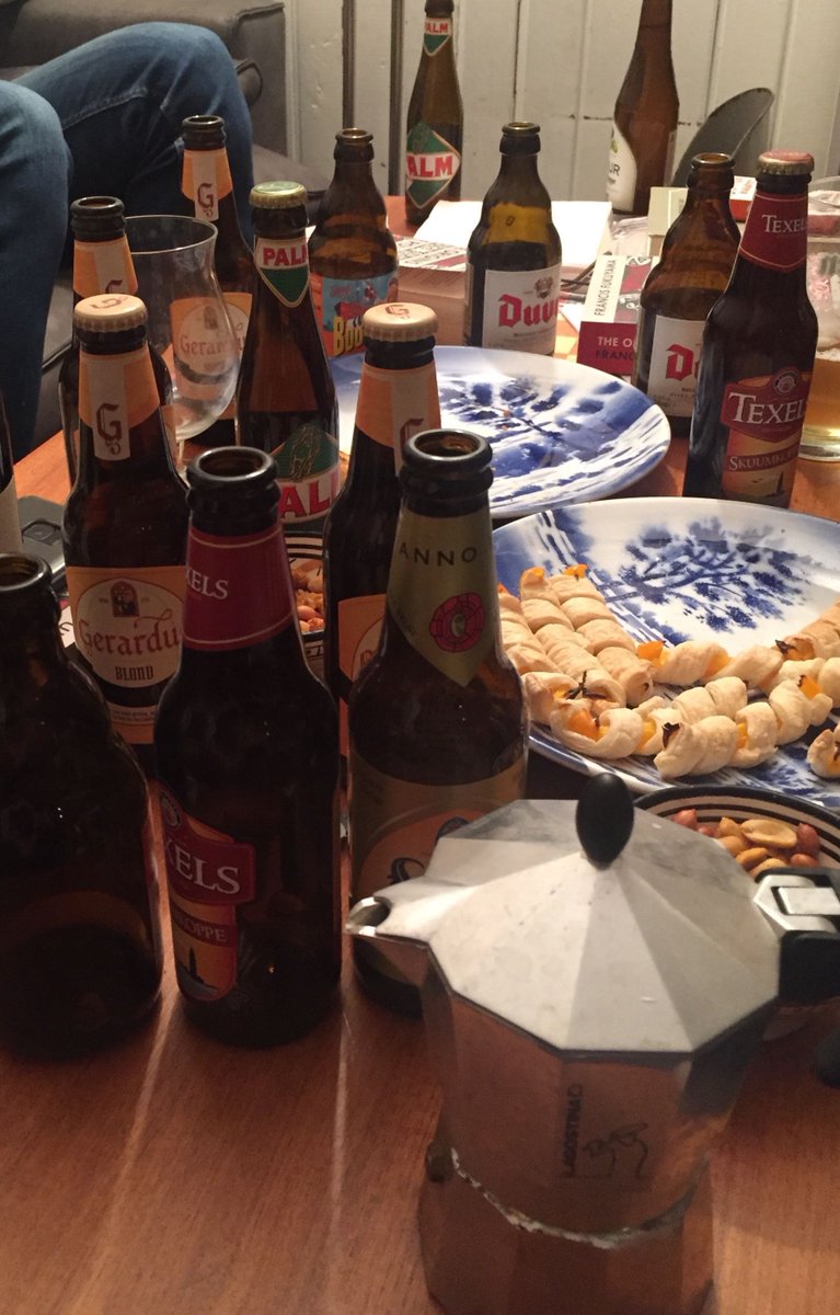 MovArt_Nijmegen's tweet photo. serata al circolo Mov.Arturo Nijmegen: @makkox @movimentoarturo qui al nord il crodino non passa, qualche successo in più per la moka. https://t.co/zjZcJ5ZSmX