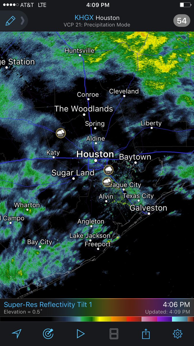 StormPins's tweet photo. @radarscope who can we email about plugging our API into your app? MPing like reports but all have pictures or video. Apps used by TV Mets https://t.co/KKggz3uzCs