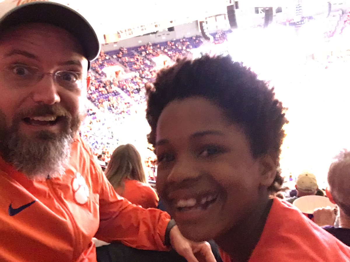 f1fe's tweet photo. Happy faces because the Tigers are dominating! #TigerWellFans https://t.co/c6QaOekjMR