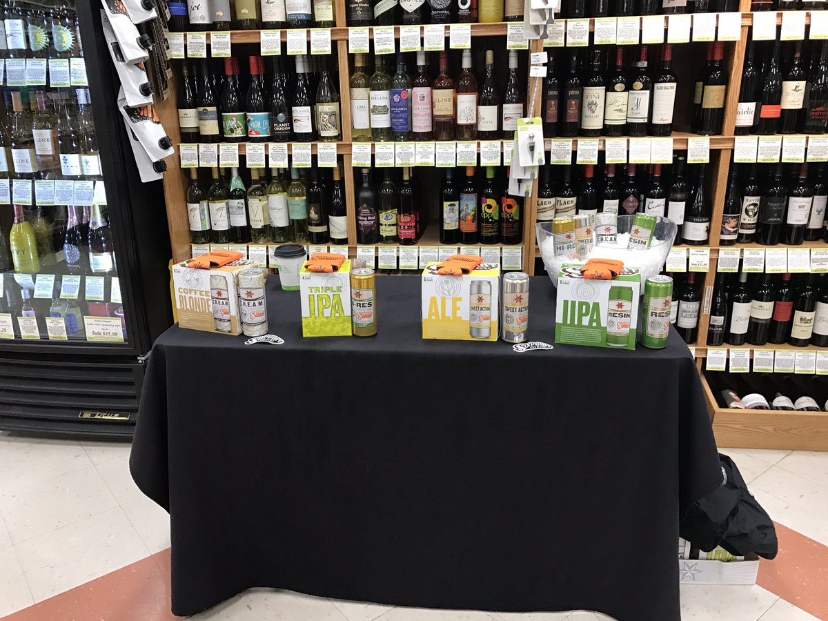 SixpointPDX's tweet photo. We out here Salem ✌️ Come by @LifeSourceFoods on Commercial Ave for some @sixpoint samples until 5pm 🍻🍻 https://t.co/IJeXaqRdpC