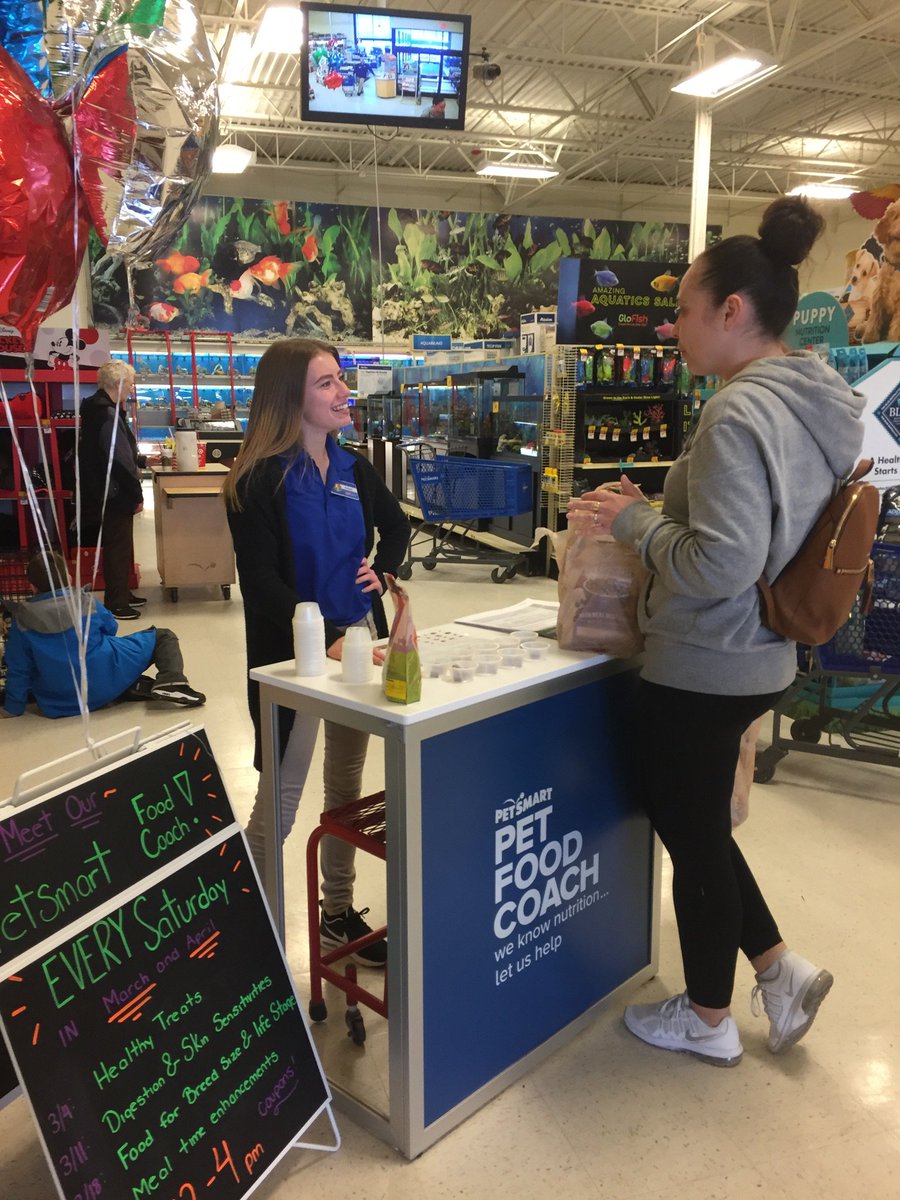 Petsmart1215 tweet media