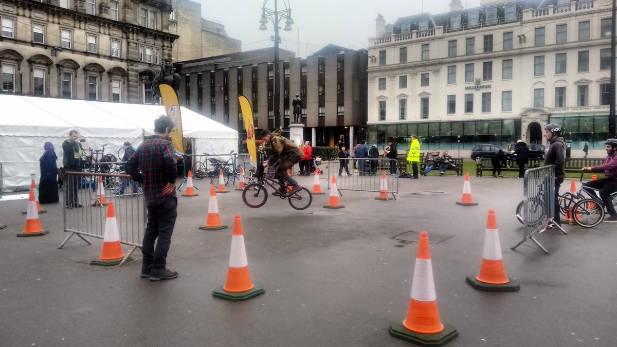 TheGreenBeings's tweet photo. #BMX shows, energy efficiency, #upcycling, live music... The #ClimateFestivalWest in #Glasgow is a great initiative to raise awareness. https://t.co/f90ppoVzIQ
