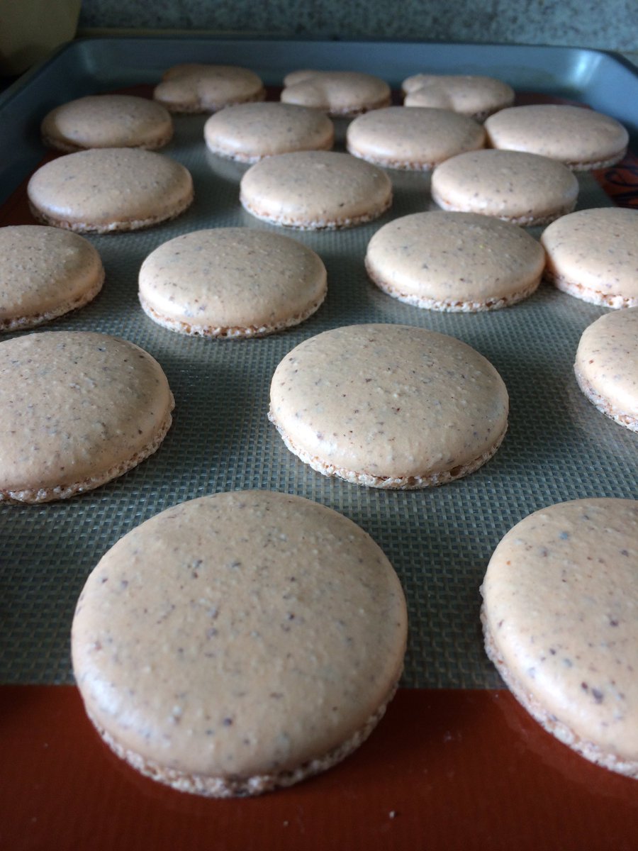 rinconcitodul's tweet photo. @MAURICIOASTA I Love you! Nunca más me fallaron desde que hice el taller de #macarons con vos! Aquí los de hoy 😍 https://t.co/k3rFoLoSKN