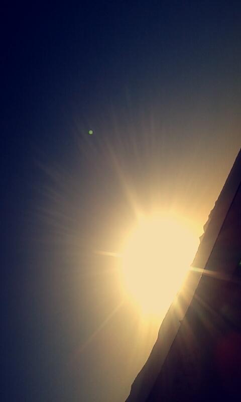 remo_srl's tweet photo. #افضل_صوره_قمت_بتصويرها
هي ليست افضل صوره ولكن اكثر صوره احببتها
ستغيب الشمس وسيأتي لليلاً تسهر في عيونناً من الالم وتبكي من الحزن https://t.co/jMZUAUpWeU