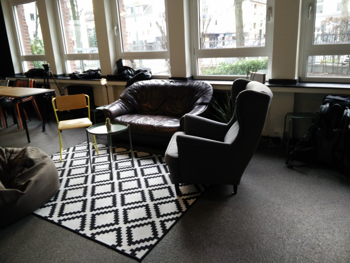 CodeMacher tweet picture