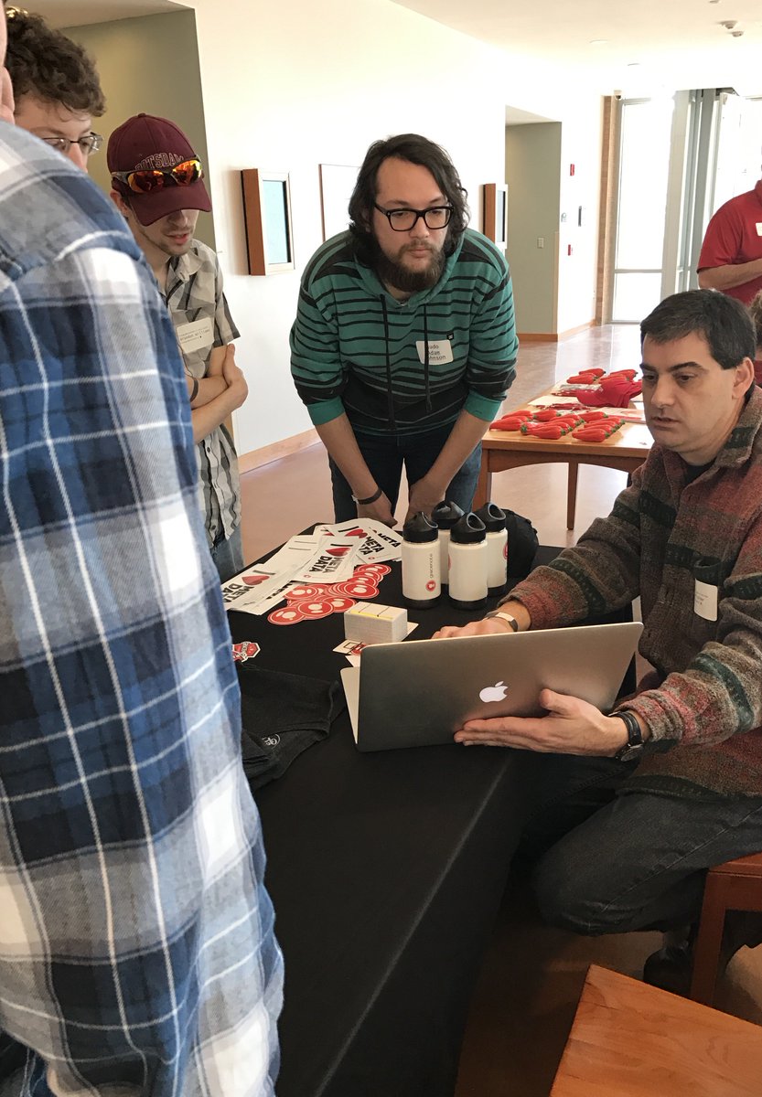 GracenoteDev's tweet photo. Showing hackers @hackpotsdam our APIs. Can't wait to see what they build. https://t.co/KJ7oJ4CNPk
