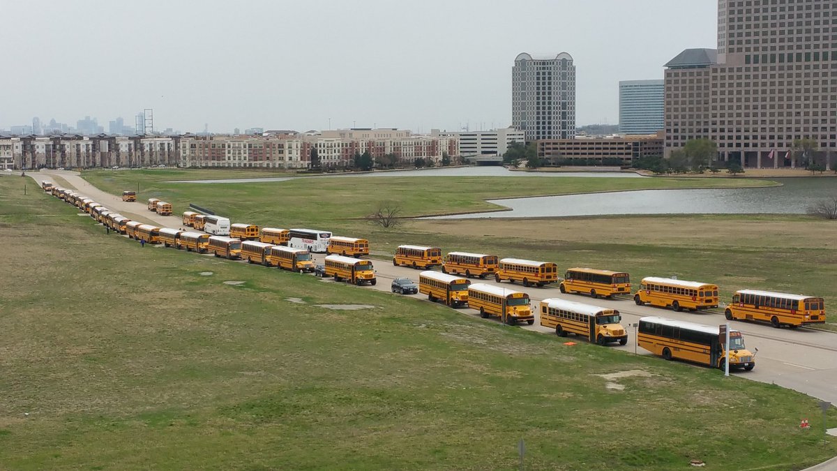 Alan Gratz tweet media