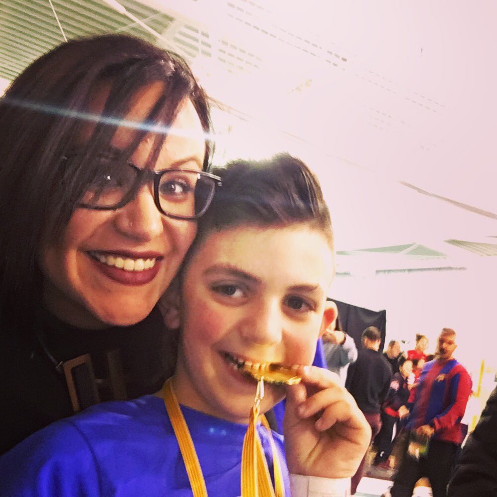 aigaba's tweet photo. Ganas, nervios, esfuerzo e ilusión en la primera competición de los peques de la halterofilia.
#halterofiliamolinsatope #minicampeones https://t.co/ohKQIbcDYI