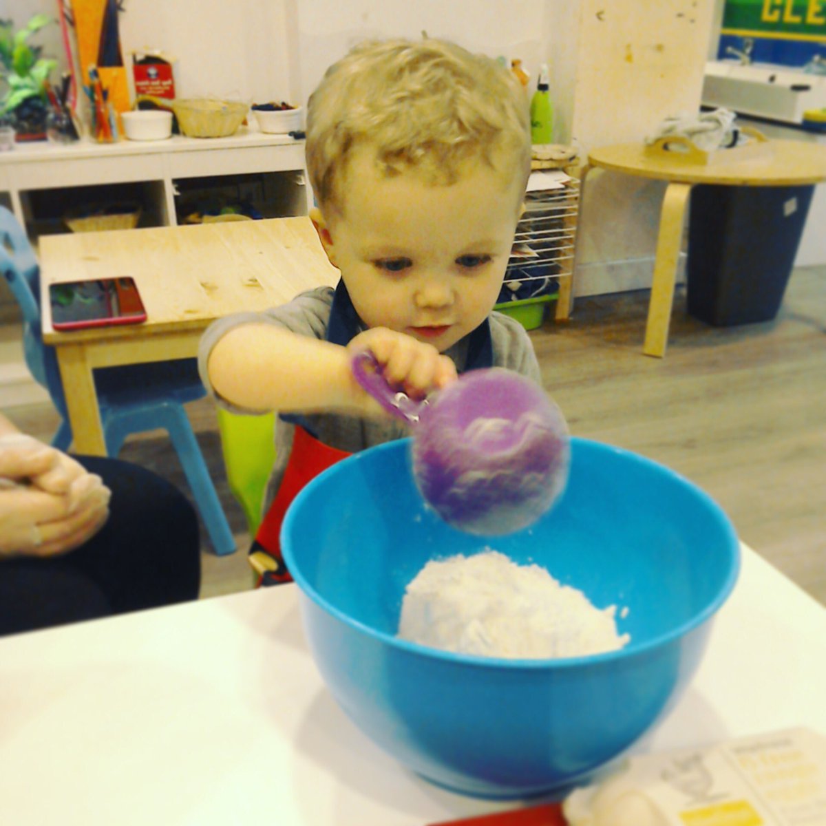 beaupeepsfulham's tweet photo. We were flippin' out for #pancakes this week - berries &amp; banana style! #nomnom #PancakeDay #kids #cookery #nursery https://t.co/Sy1OCjIhRw