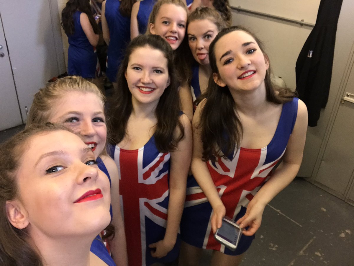liv_samb's tweet photo. #017dance π https://t.co/aP5lhiDlBk