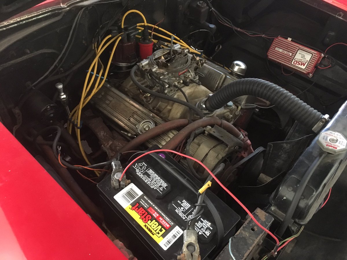 ChuckJones4's tweet photo. Put a new battery in and fired up the beast today! Gas leak and brakes need some work now. #hotrod #57Chev https://t.co/kv3nBknVWV