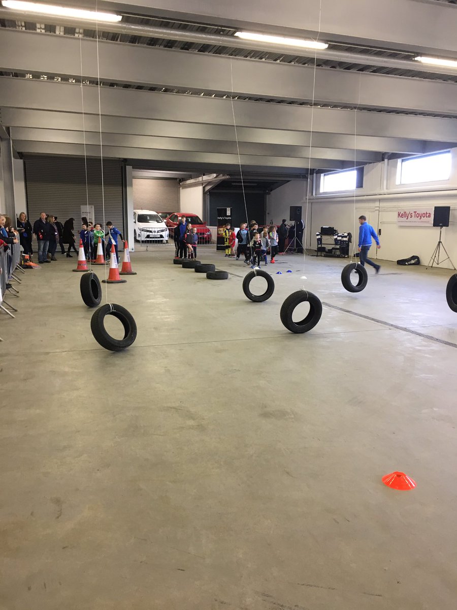 KellysToyota's tweet photo. Soccer skills, good fun & a few surprise guests was the order of the day #fhsp https://t.co/4ILGZxJIq9