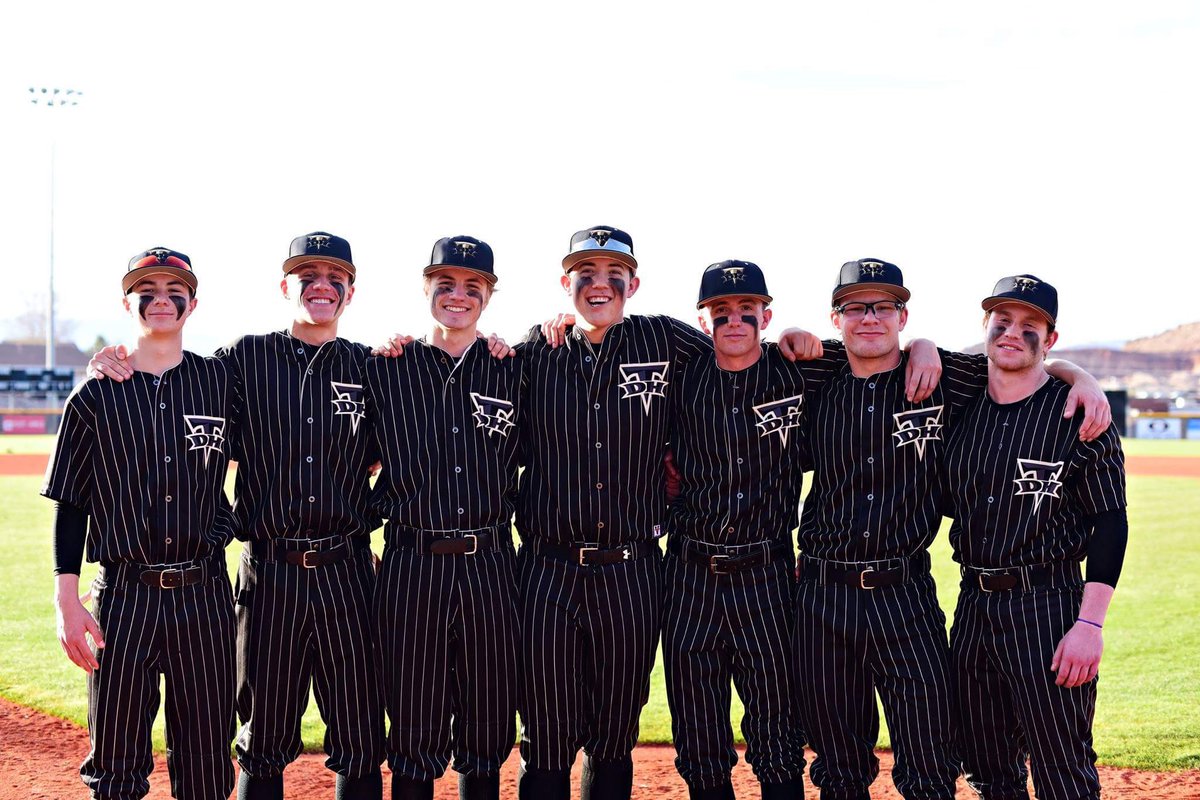 KonnerBlomquist's tweet photo. I honestly love this team❤⚾️ https://t.co/HoGnYYn8wX