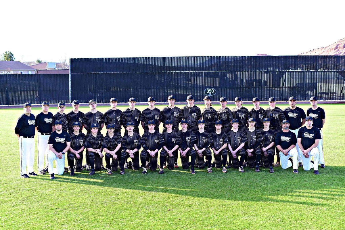 KonnerBlomquist's tweet photo. I honestly love this team❤⚾️ https://t.co/HoGnYYn8wX