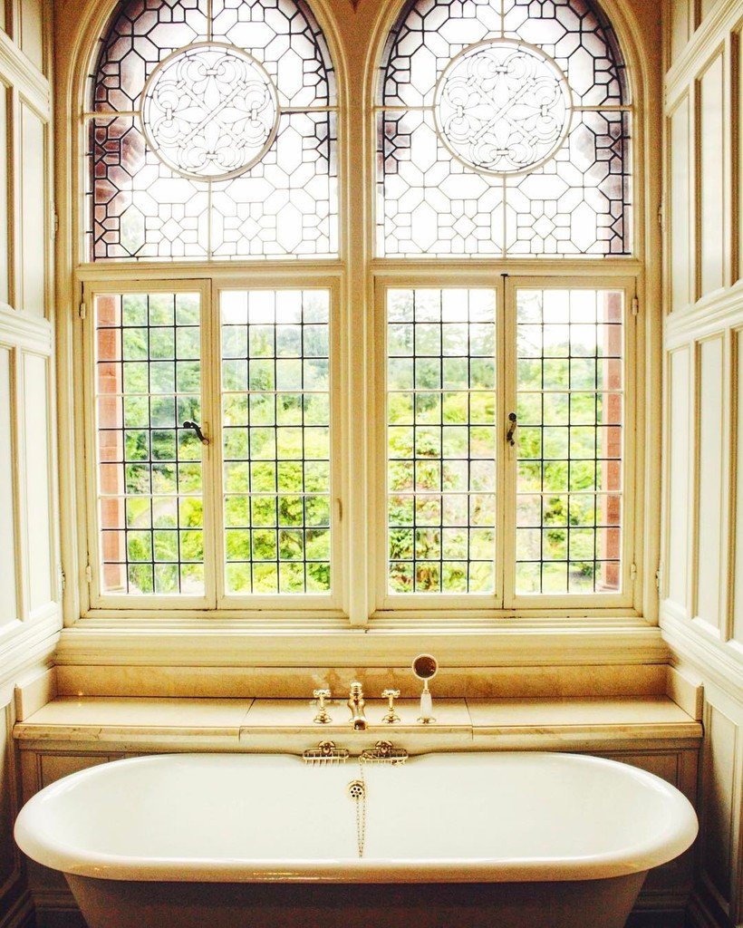 AshtagTrends's tweet photo. The best bit about coming back to my parents' 🛁😍🌿
.
#bathtime #weekend #chill #home #island #life #scotland #thatvi… https://t.co/4xE6DbmBgG