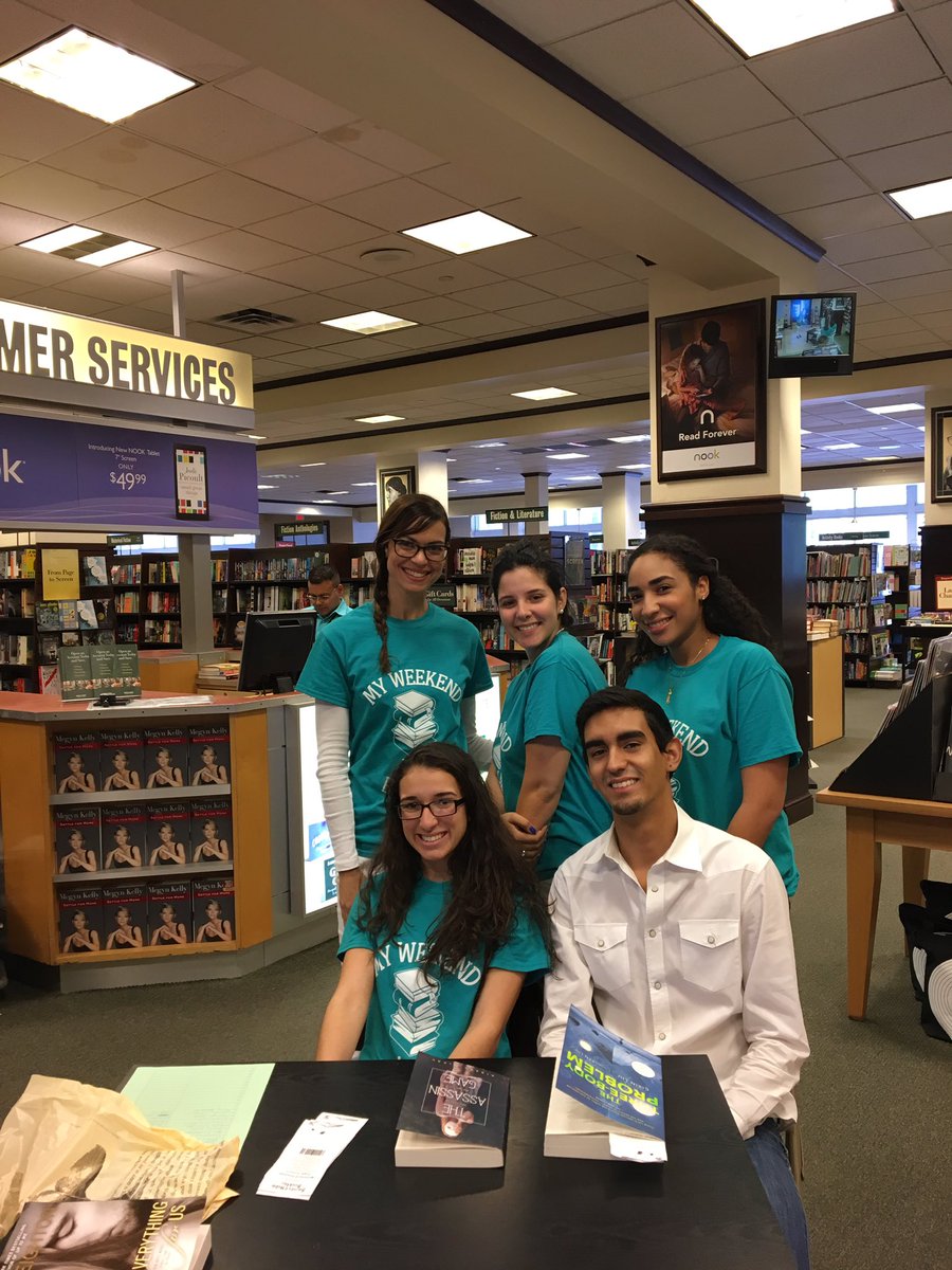 MsDonates's tweet photo. Our weekend is all booked. 😏 @westlandhialeah #welovebooks #annualbookfair #barnes&amp;noble https://t.co/XJJhq36msU