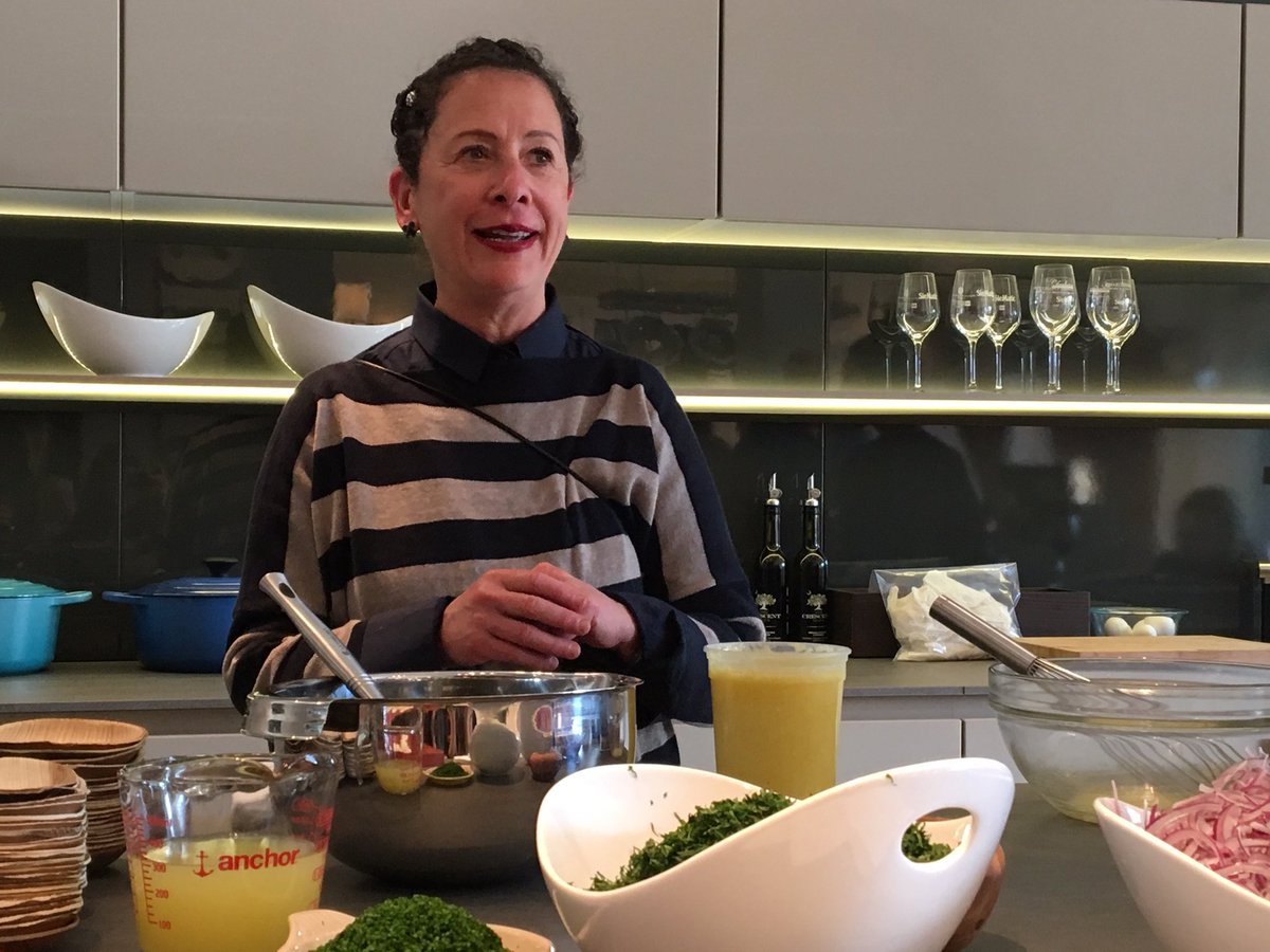 Silverton discussing the "broken" aioli that will be fixed in this cooking demo