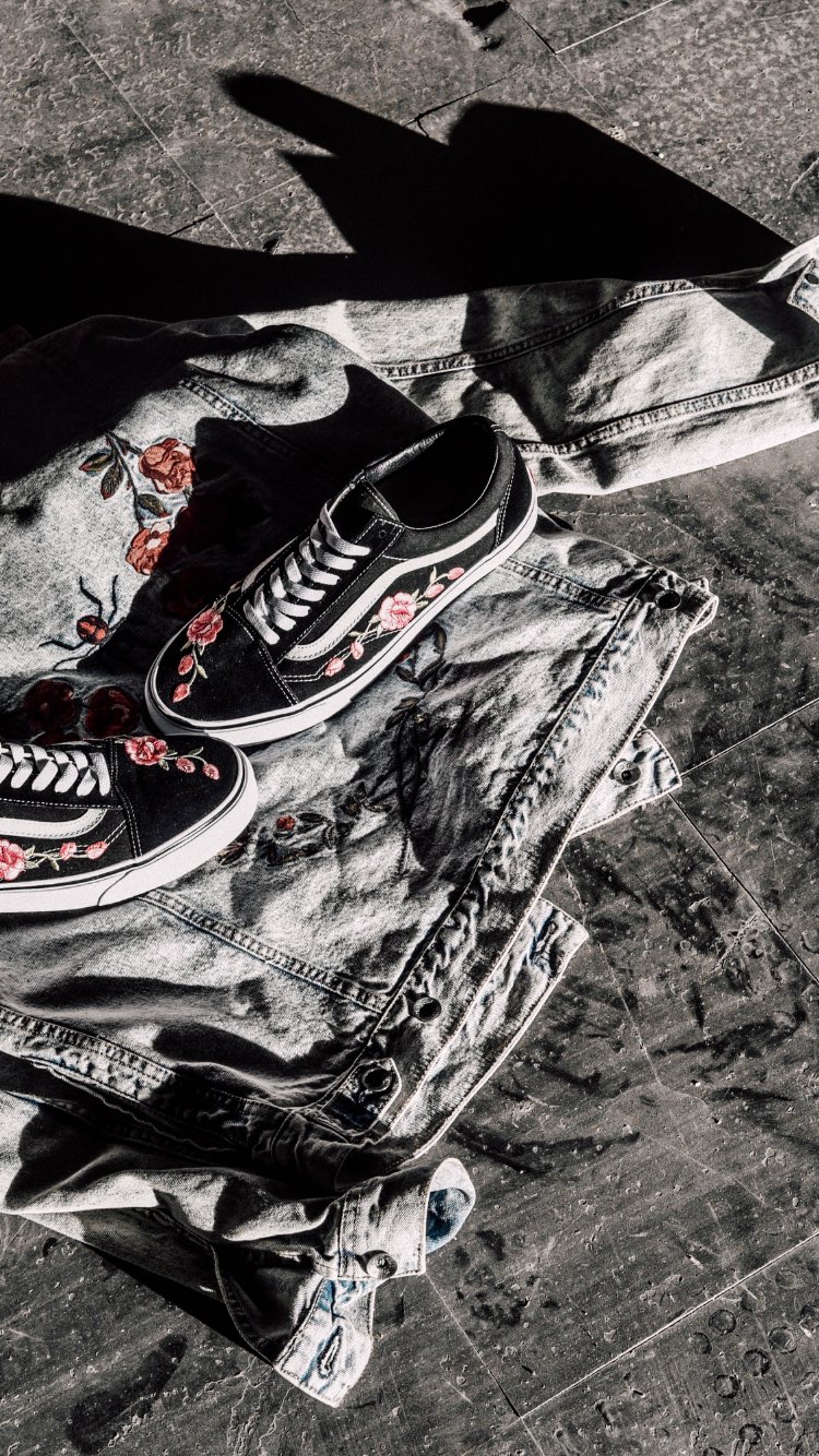 Vans hotsell x amac
