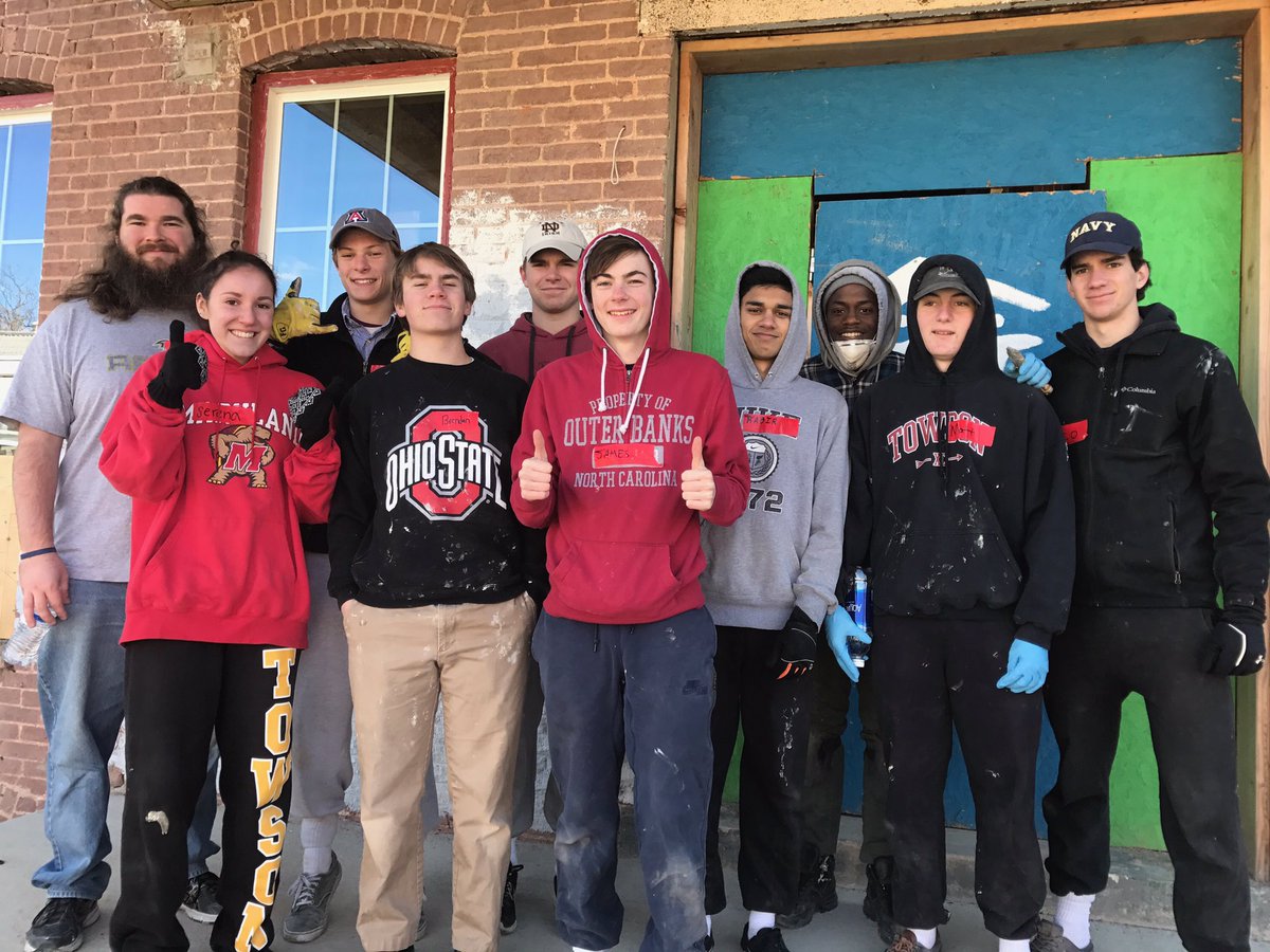 Your juniors helped the community today and it was so much fun!#HabitatforHumanity#2018