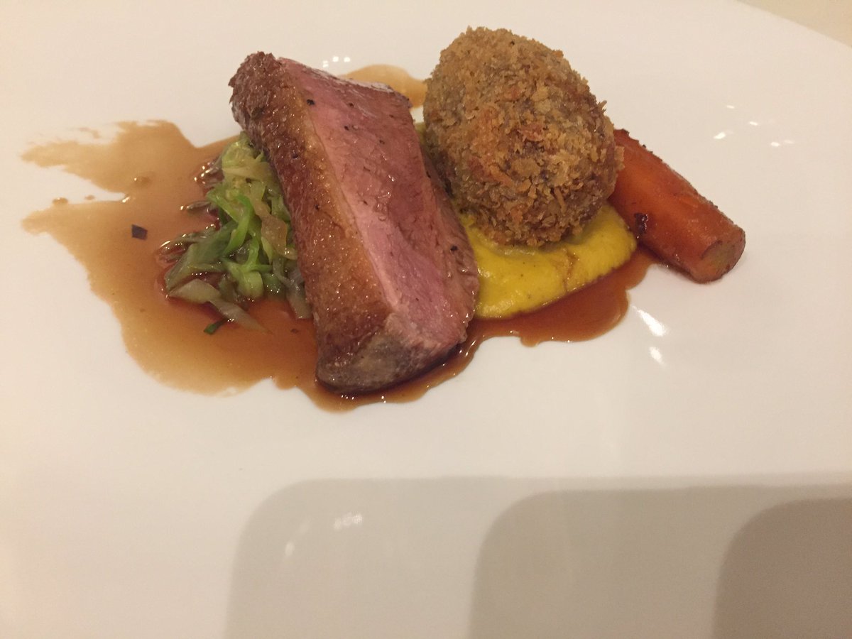Totalcornwall's tweet photo. . Wow what a night
@oliversfalmouth @cornishkitchen
#12chefs @MacmillanKernow @HospAction @TheLuggerChef
#greatfood #withfriends https://t.co/1wYh8mtB6o