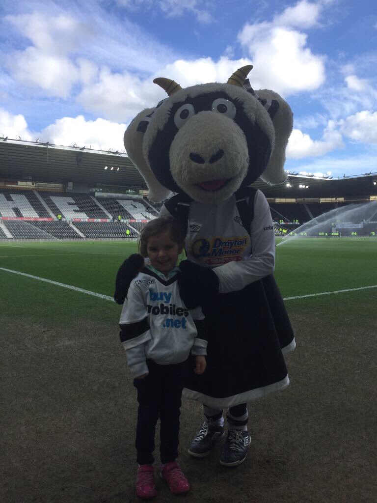 Shazf69's tweet photo. Mollys first football match #dcfcgroups https://t.co/4GlnXS6IFZ
