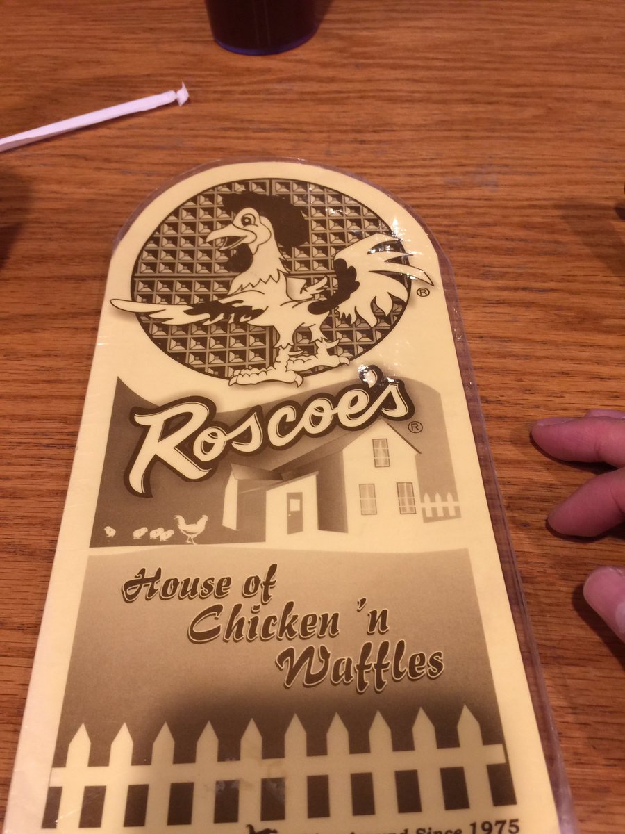 djswiss's tweet photo. Gonna get my grub on! #roscoeschickenandwaffles https://t.co/xnu7zIuRQI