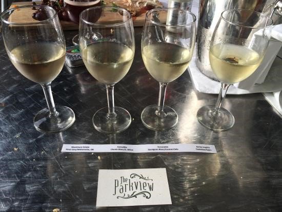 craft_wine's tweet photo. Wine Descriptions Glossary:
Crisp - The word Crisp with wine is more often used to describe a white wine.
https://t.co/jaaPWnGTCT
#wine https://t.co/LtG3Fz9JLa