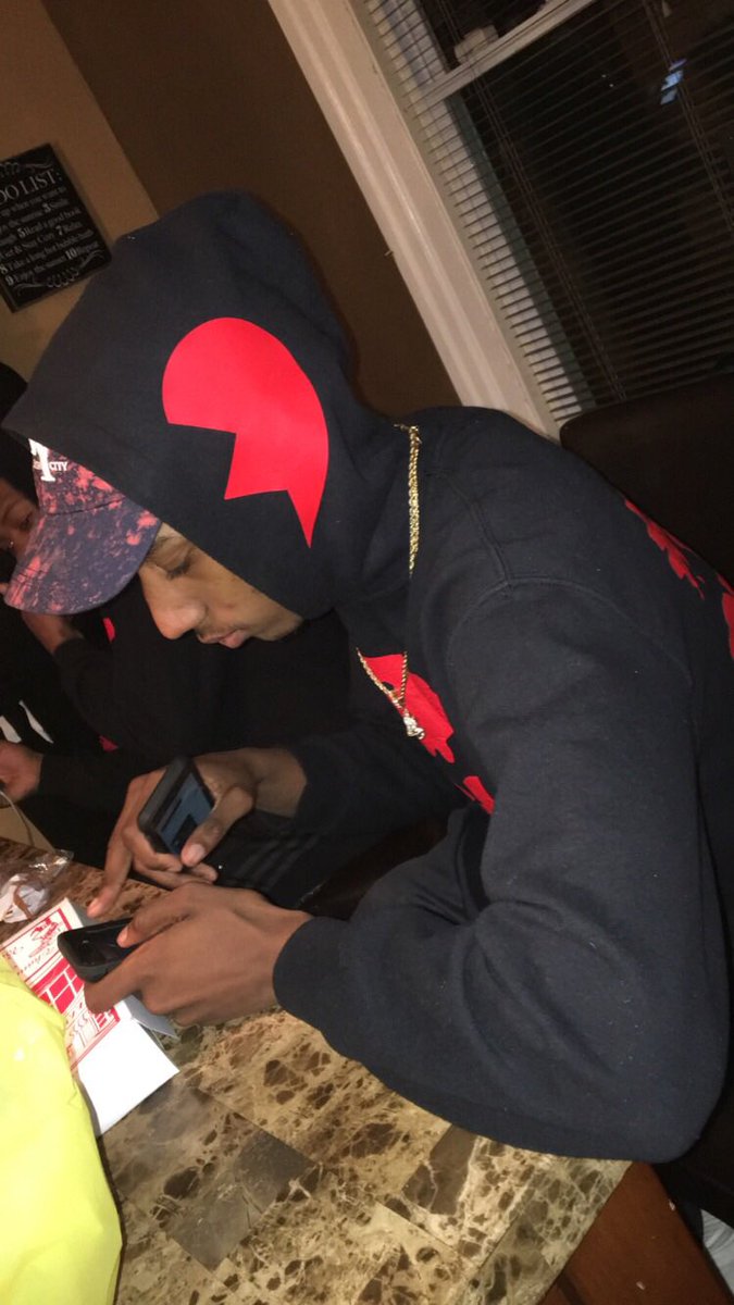 chopcorbin1's tweet photo. New avi 💔 https://t.co/4O6lnO0TQX