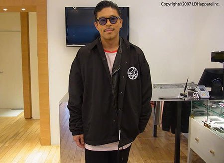 exnews24's tweet photo. 【24karats】松本利夫さんご来店

先日、OSAKA店に松本利夫さんがご来店してくださいました。

お忙しい中でのご来店、ありがとうございました！
またのご来店をお… https://t.co/UhCQwL1yHY https://t.co/lsrrjkNiAX