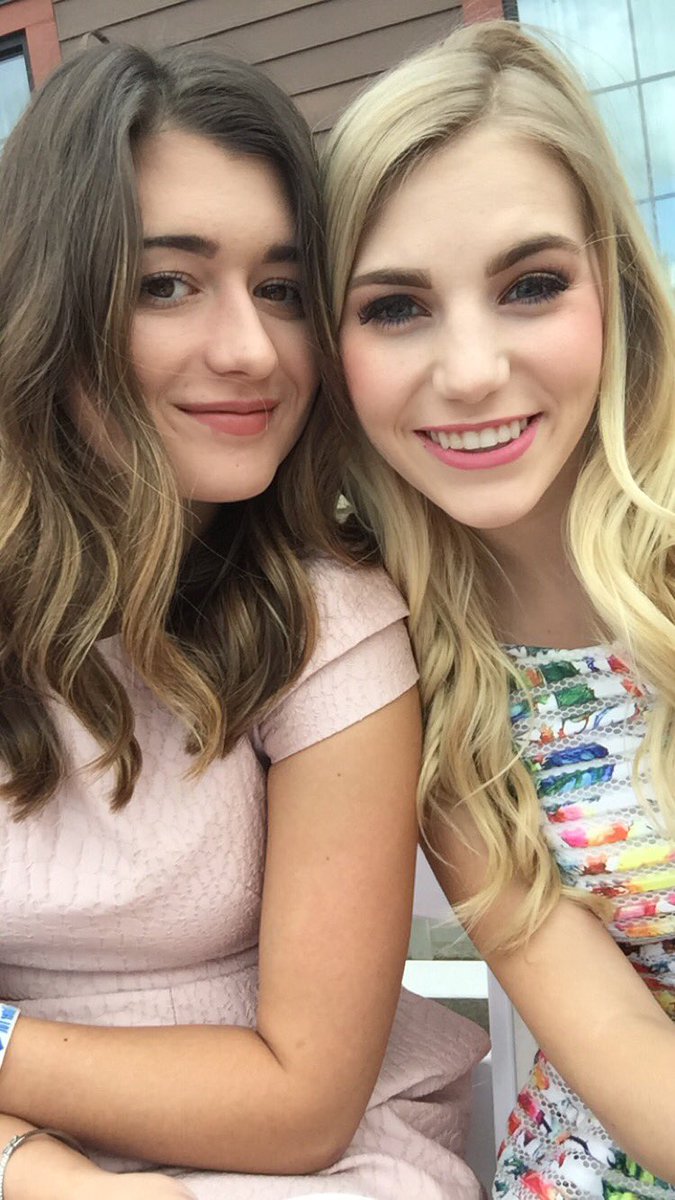 Kayleekriesel's tweet photo. Can I just have my best friend back. Miss you so much Mad😥❤ @madiejansen #Spainistoofar https://t.co/uEabMYnD64