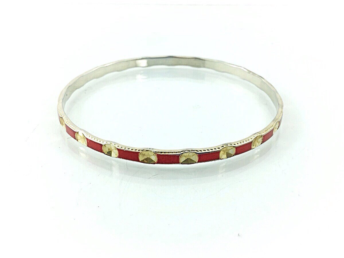 theoldvintageco's tweet photo. 5O% OFF A Simple Vermeil Bangle, red enamel bangle, gold wash over sil… https://t.co/FvVh9jCRsj #Etsyshop #RedBangle https://t.co/Db1squEhSo