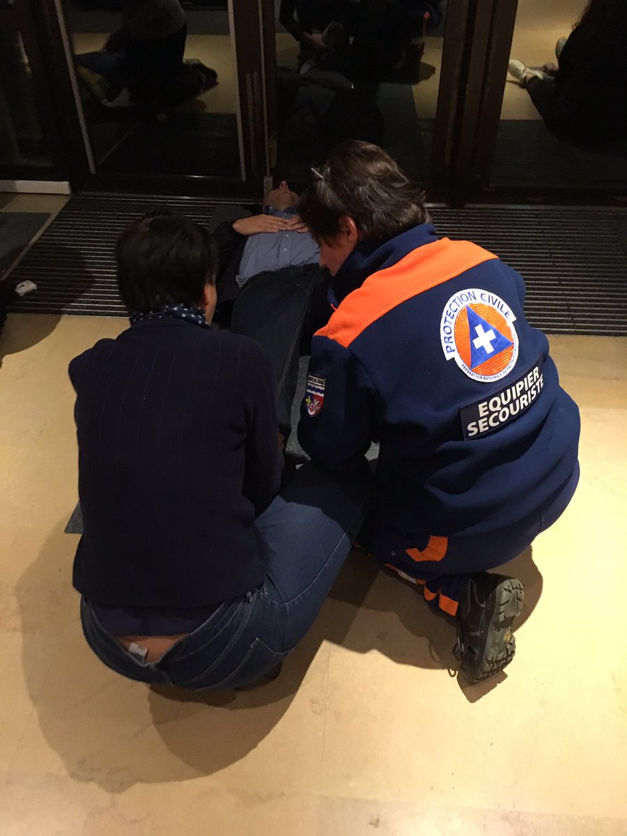 PcCliLev's tweet photo. 102 personnes formées #GestesQuiSauvent @Prefet92 @ProtecCivile92 @villelevallois https://t.co/tTjdoLdrSH
