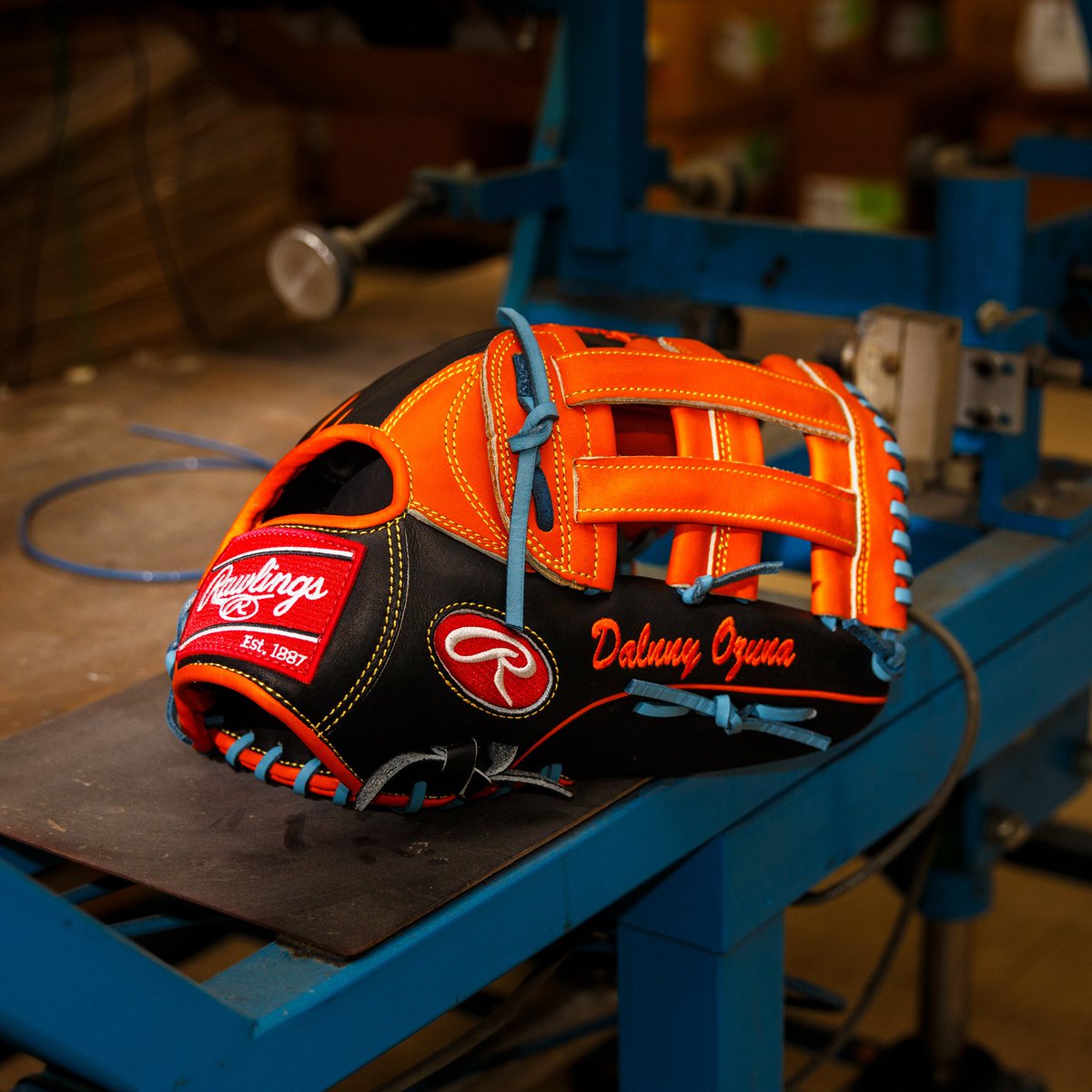 Rawlings Baseball on X: Marcell Ozuna adding some style to his