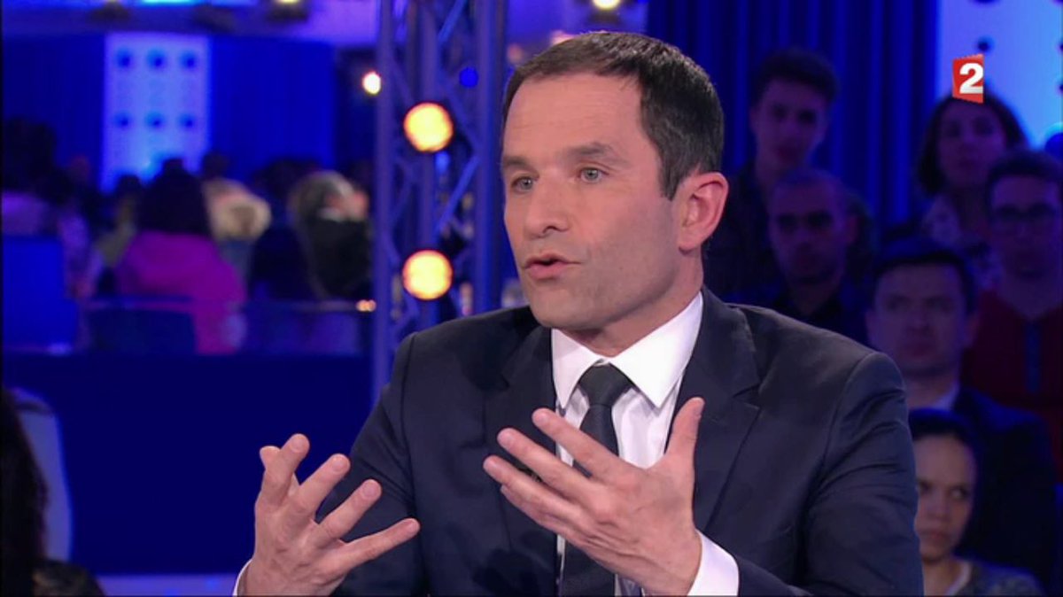 benoithamon's tweet photo. La responsabilité des pouvoirs publics est d'être bienveillants. Sur le cannabis, je mise donc sur la prévention et l'accompagnement. #onpc https://t.co/Ynk31ah5Qs