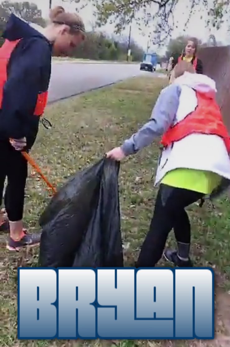 fledtamu's tweet photo. SERVICE SATURDAY PT 1: Texas Trash Off! after 17 bags of trash and some football pads later, FLED won free pizza https://t.co/qE3eYZxcpa