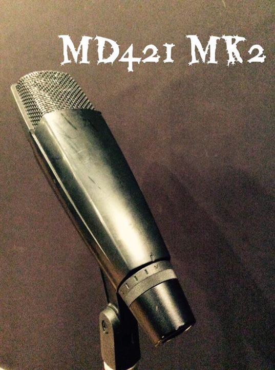 サウンドスタジオノア秋葉原店 Recマイク紹介 Sennheiser Md421 別名クジラと呼ばれるダイナミック マイクです 音声用を切り替えるスイッチがあり多様な使い分けが可能です レンタルは 100 1hです Studionoah 機材情報 レコーディング サウンドスタジオノア秋葉原店 Recマイク紹介 Sennheiser Md421 別名クジラと呼ばれるダイナミック マイクです 音声用を切り替えるスイッチがあり多様な使い分けが可能です レンタルは 100 1hです Studionoah 機材情報 レコーディング