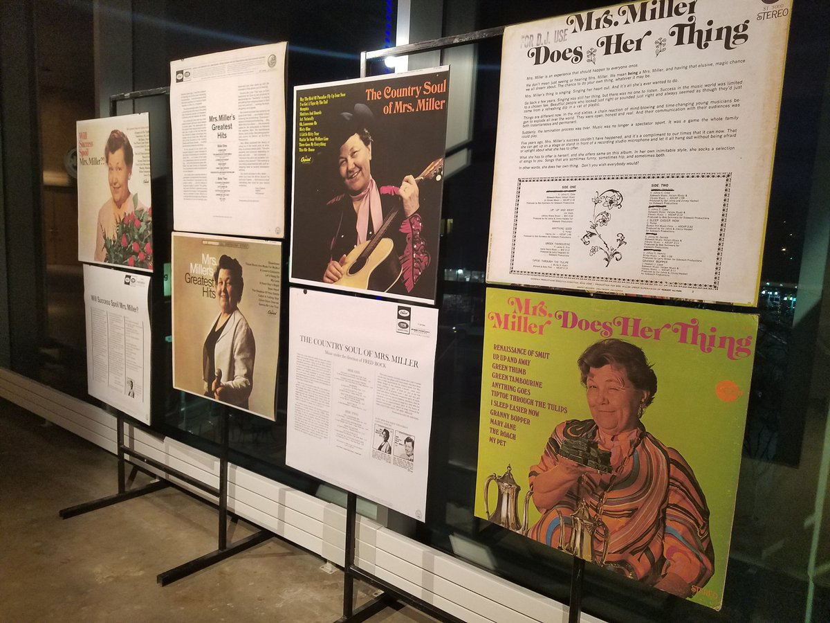 AWayofLife0's tweet photo. Looking forward to seeing Mrs. Miller Does Her Thing tonight at @sigtheatre, w/ @PeterCassis. #SigMrsMiller #VATheatre #VAArts #MWCoverboy https://t.co/Gf6VJj4hM2
