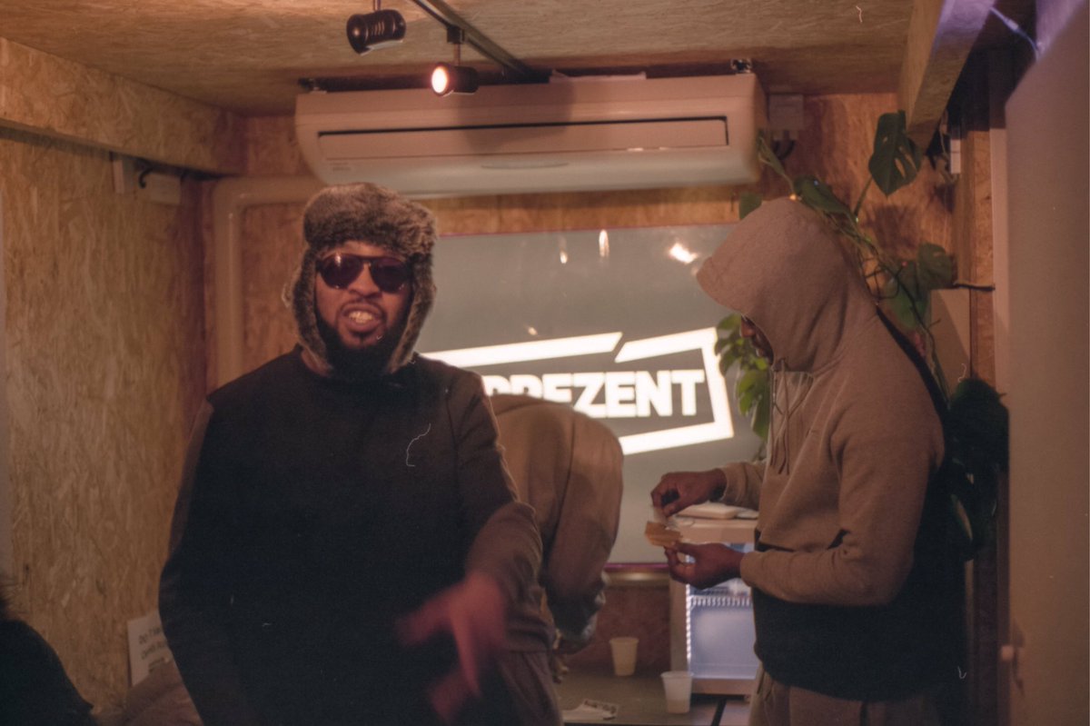 ItsOfficialNA's tweet image. @Slickmanparty #Kweff @ReprezentRadio #35mm #film #fujifilm #400asa #superiaxtra #na #naproductionltd