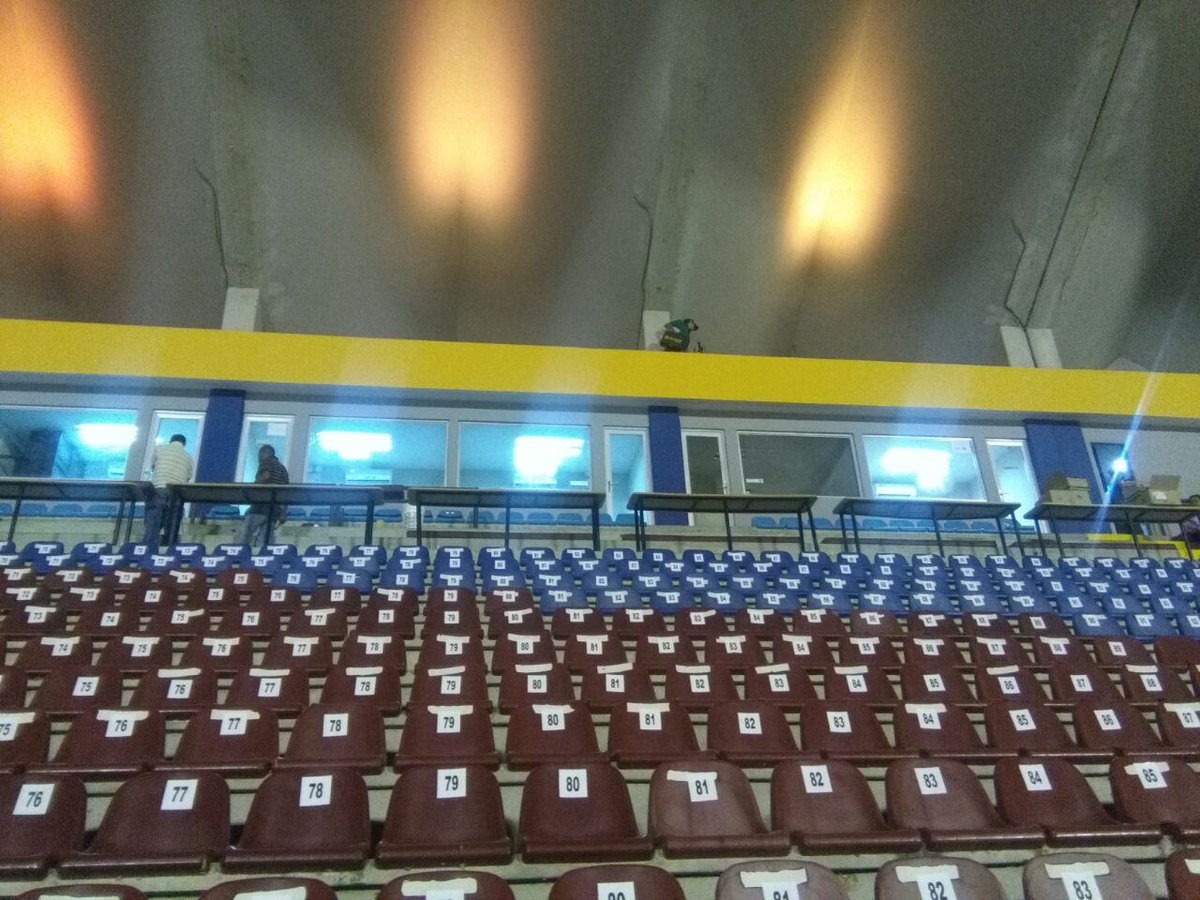 Zulia_FC's tweet photo. #ConmebolLibertadores | 💡El "Pachencho" Romero cada día luce más colosal. Imágenes de la Iluminación LED que resaltará su tribuna principal. https://t.co/07XJ4SeFSj