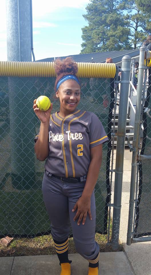 PTHS_Softball's tweet photo. @PTHS_Softball went 5-0-1 @nakeyiafisher and @Roobiiiinn with a Home Run each. Pirates outscored their opponents 39-13 https://t.co/lKmSaCgbyh
