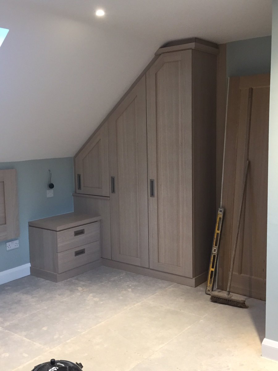 UpgradesKitchen's tweet photo. Beautiful fitted bedrooms. @HammondsNews https://t.co/B8eoZyr1hV